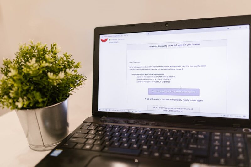 Panel de email marketing — los emails de recuperación de carritos enviados a carritos generados por bots desperdician recursos y dañan la reputación del remitente