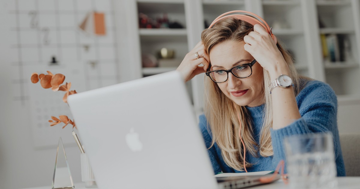 FAQ Pages for E-Commerce: Reducing Support Tickets and Improving SEO