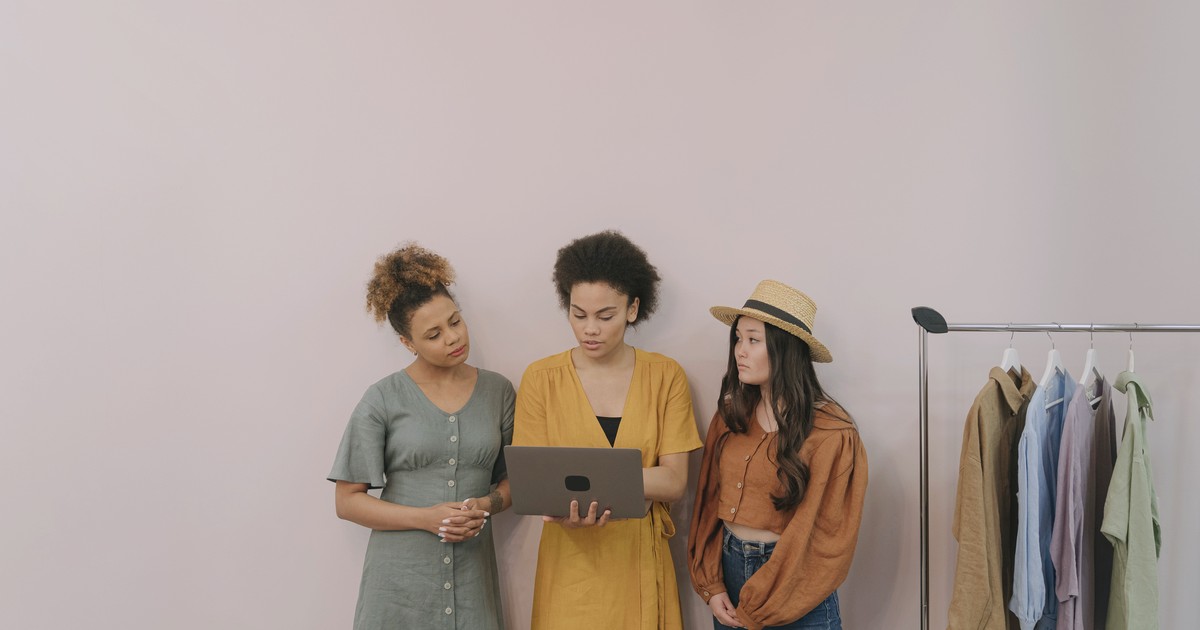 Niche E-Commerce: Why Specializing Beats Trying to Sell Everything